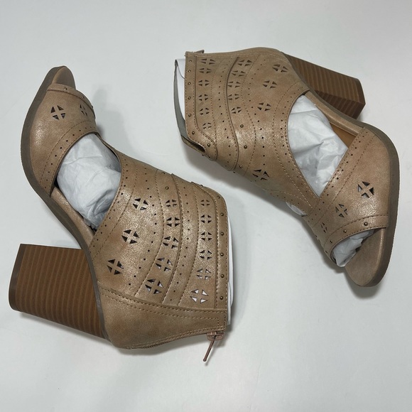 Sugar Peep Toe Block Heel Shoe - Picture 4 of 16